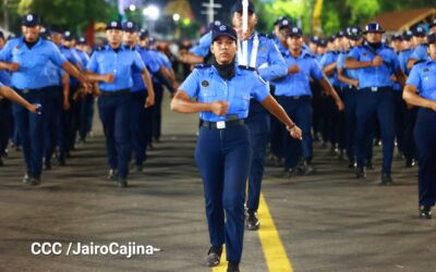 Policía Nacional, Instituciones y Poderes del Estado Rinden Honores a Policías Caídos