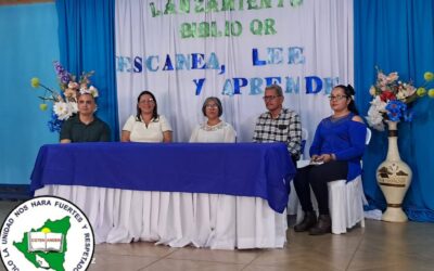 Dirigentes de ANDEN muy perceptivos con la Biblio QR