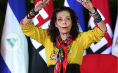 ¡Honor y gloria a los Héroes de todos los tiempos, Héroes de la Paz!
